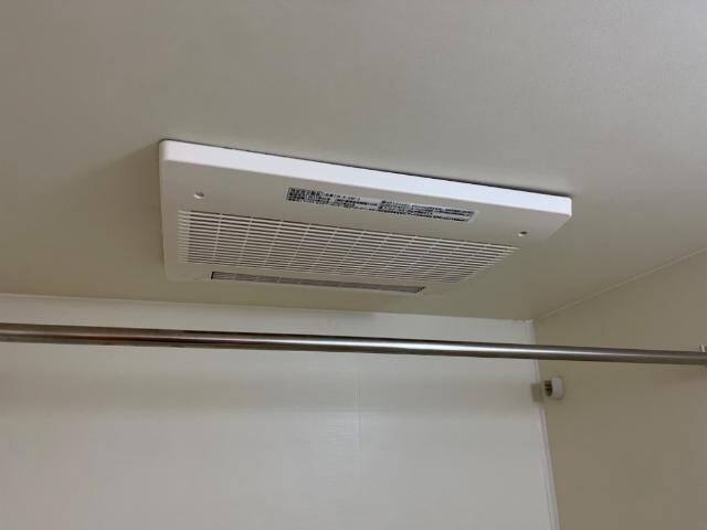 物件内観写真17　(浴室乾燥機)