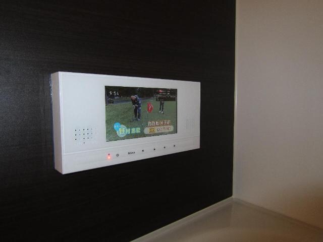 物件内観写真20　(浴室テレビ)