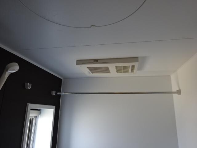 物件内観写真26　(浴室乾燥機)