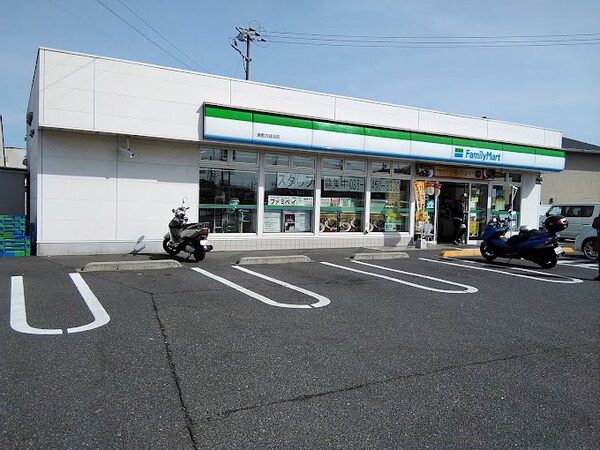 周辺環境(ファミリーマート 倉敷古城池店 541m)