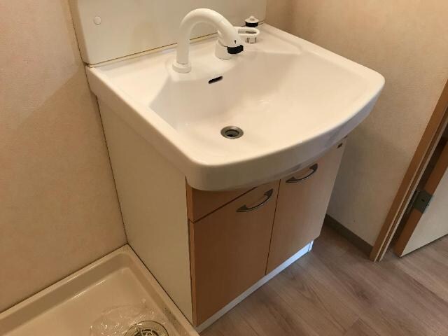 物件内観写真6　(洗面)