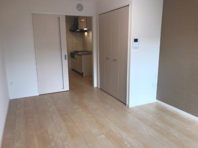 物件内観写真5　(洋室)