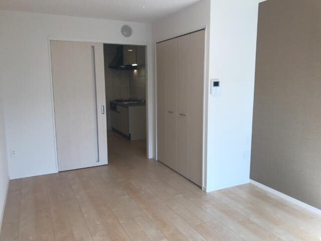 物件内観写真14　(洋室)