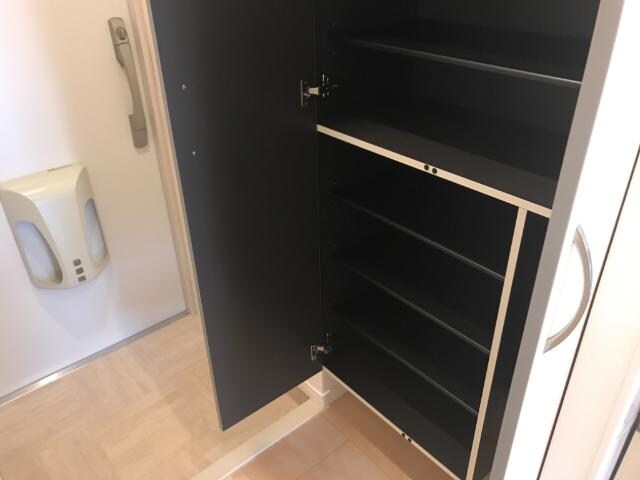 物件内観写真19　(下駄箱)