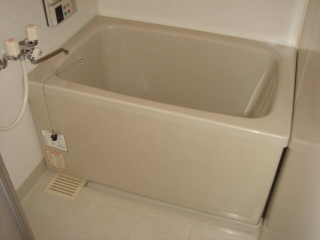 物件内観写真8　(バス（浴室乾燥機付）)