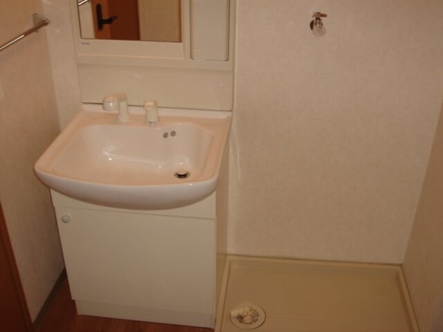 物件内観写真9　(洗髪洗面化粧台)