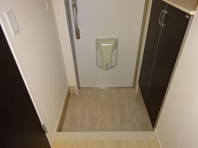 物件内観写真19　(玄関（下駄箱）（イメージ）)
