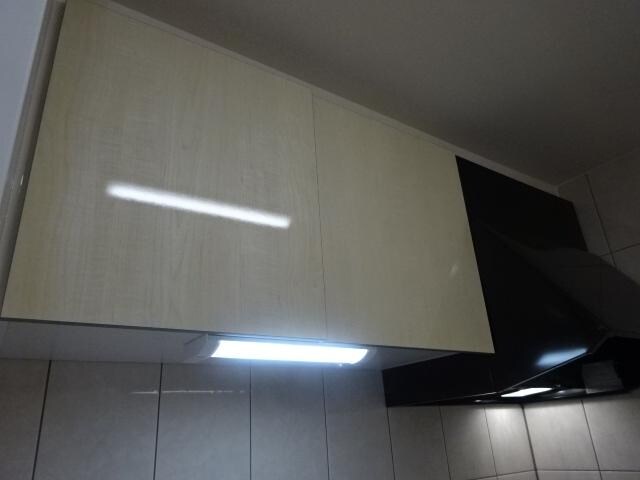 物件内観写真13　(上部吊戸棚)