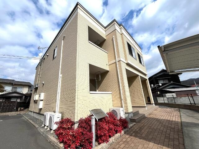 物件外観写真2　(外観写真（昼）)