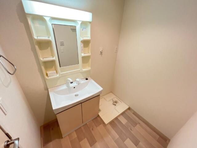 物件内観写真13　(洗面)