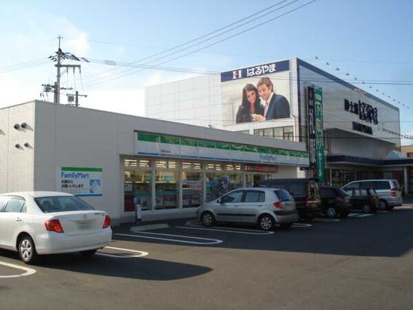 周辺環境(ファミリーマート倉敷白楽町店まで678ｍ)