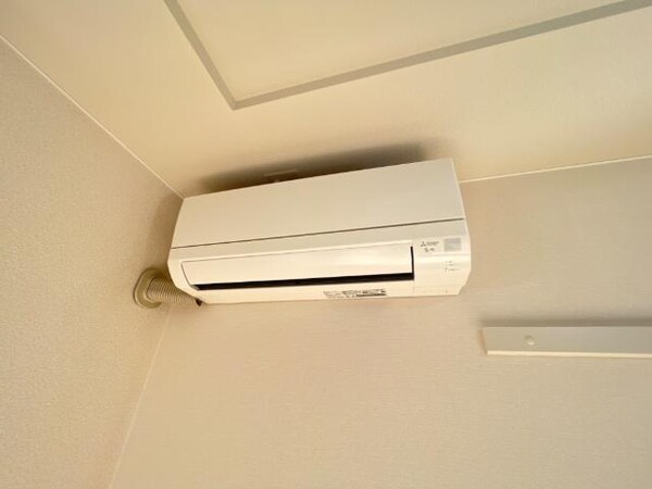 建物設備(エアコン)