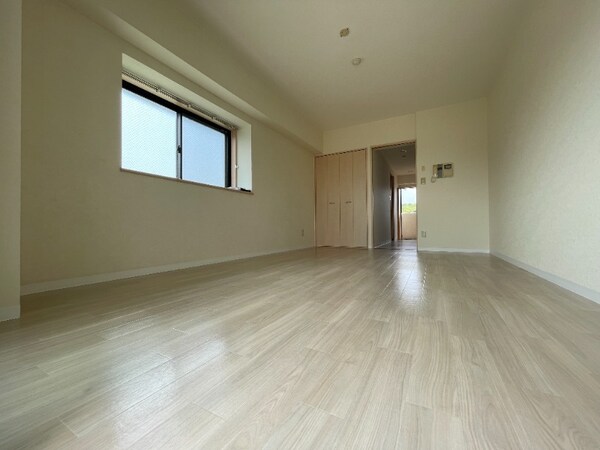 居室(ニシナフードバスケット羽島店 128m)