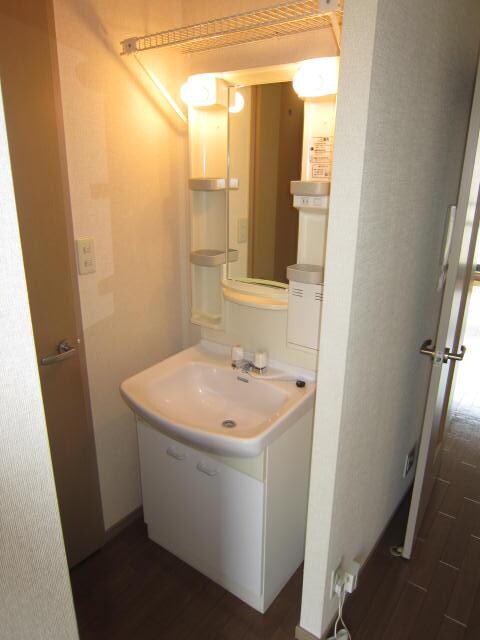 物件内観写真7　(洗面所)