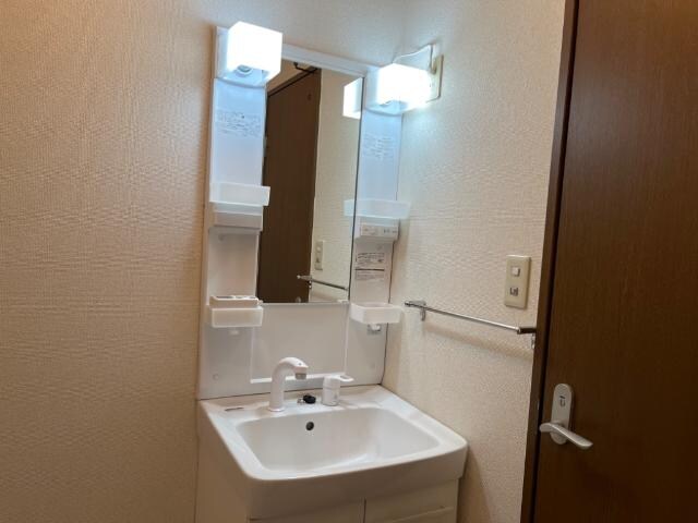 物件内観写真12　(洗面)