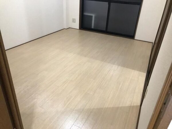 内装他(室内)