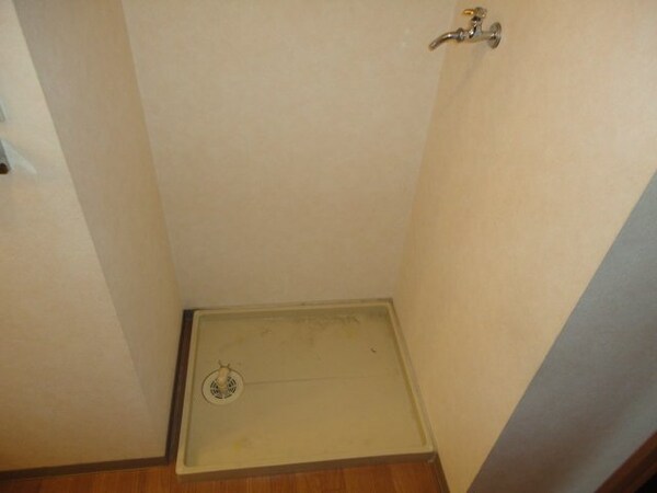 建物設備(室内洗濯機置場)