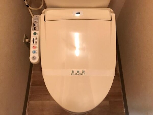 トイレ(シャワートイレ)