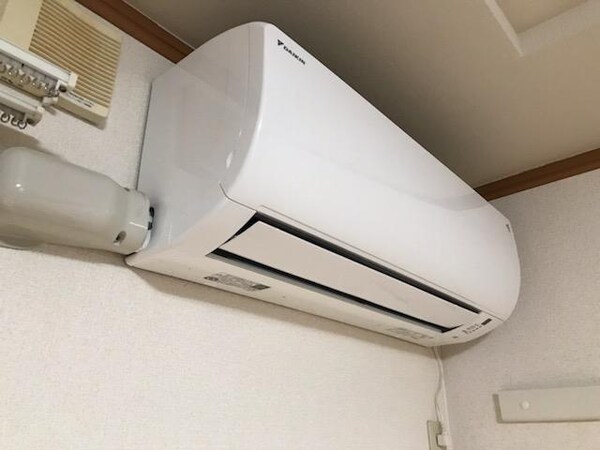 建物設備(エアコン)