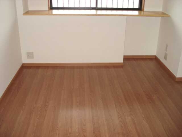 物件内観写真7　(洋室Ｂ)