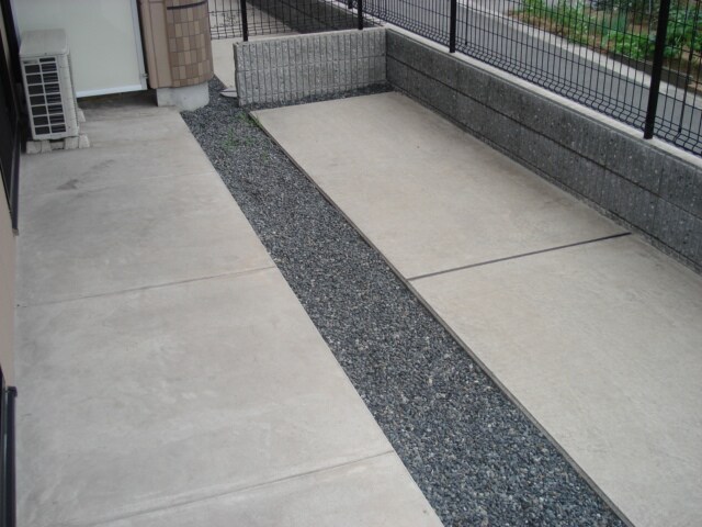 物件内観写真10　(１階専用庭付)