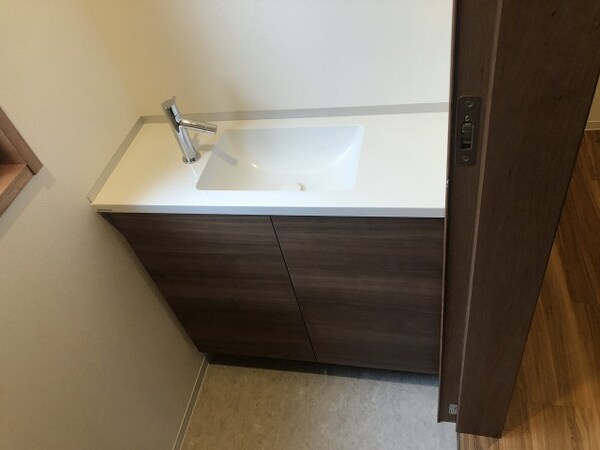独立洗面台
