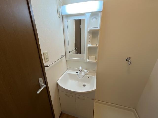 物件内観写真13　(洗髪洗面化粧台)