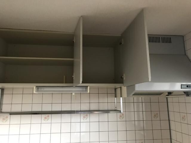 物件内観写真22　(吊り戸棚)