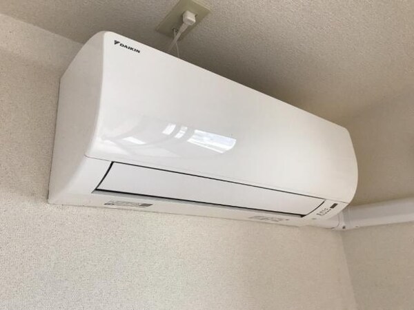 建物設備(エアコン2台)