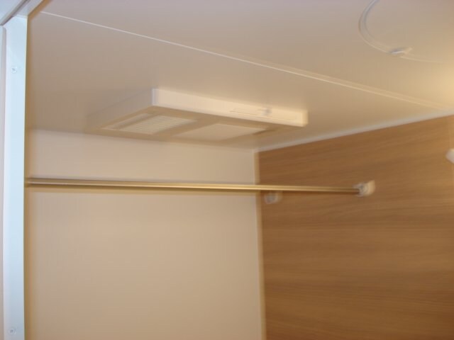 物件内観写真13　(浴室乾燥機)
