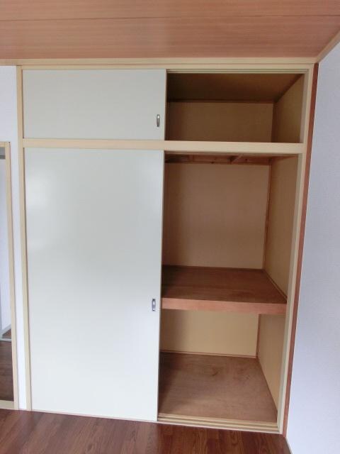 物件内観写真11　(収納)