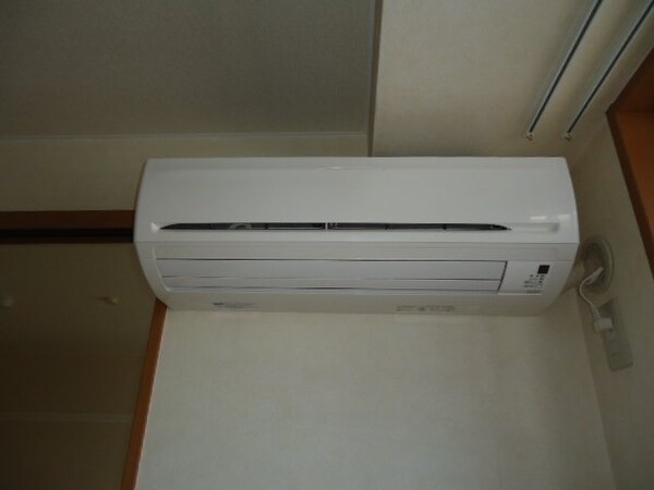 建物設備(エアコン)