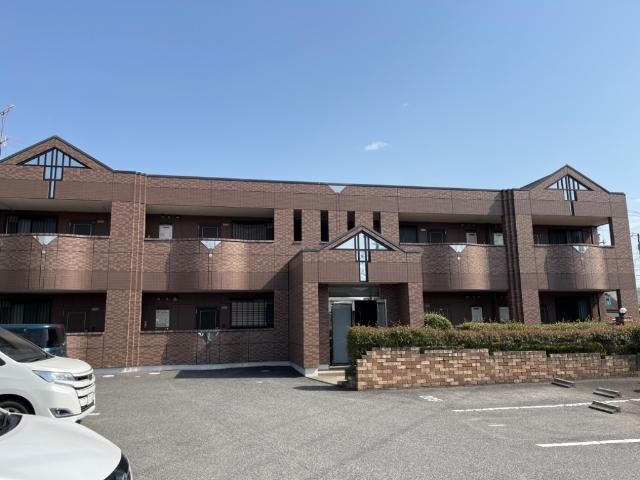 物件外観写真2　(外観写真（昼）)