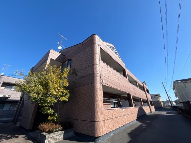 物件外観写真1　(外観写真（昼）)