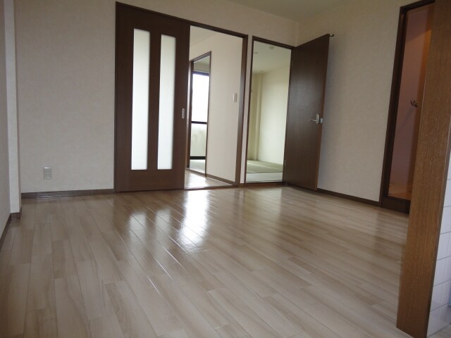 物件内観写真18　(リビング)