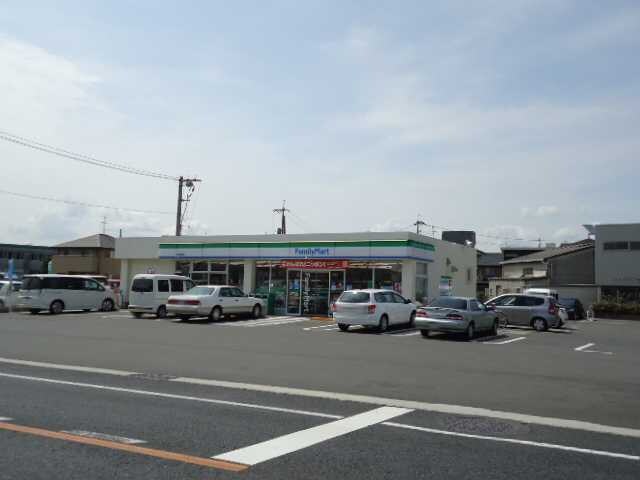 物件外観写真4　(ファミリーマート岡山妹尾店まで1,027ｍ)
