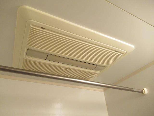 物件内観写真22　(浴室換気乾燥機)