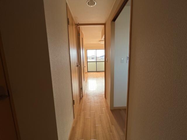 物件内観写真19　(廊下)