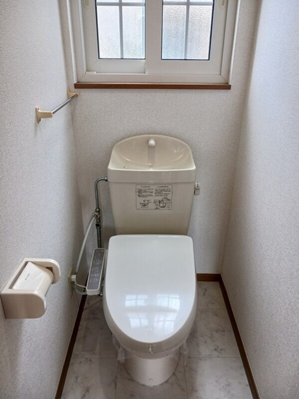 トイレ(ファミリーマート岡山彦崎店まで700m)