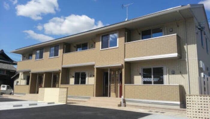 物件外観写真1　(建物外観)