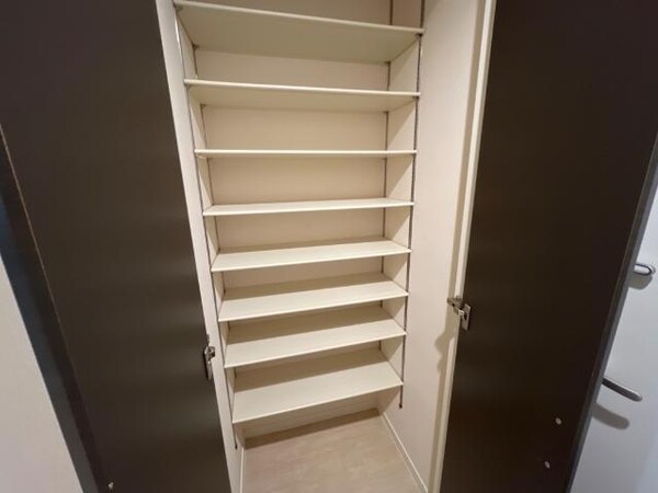 収納(下駄箱)