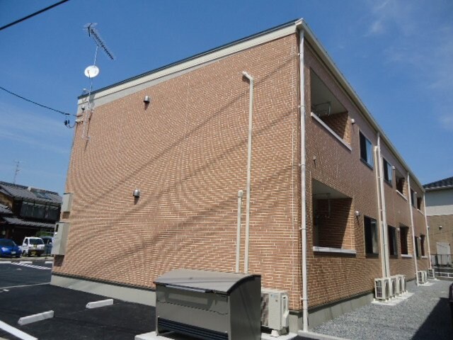 物件外観写真2　(外観写真（昼）)