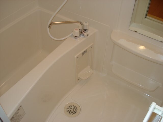 物件内観写真7　(バス（浴室乾燥機付）)