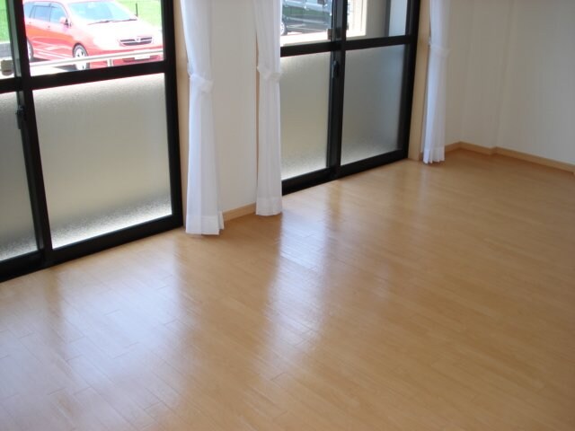 物件内観写真8　(リビング（照明付）)