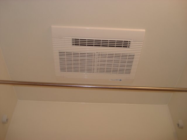 物件内観写真17　(浴室乾燥機)