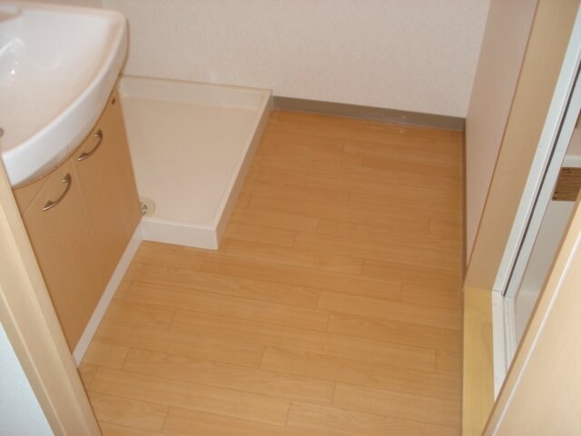 物件内観写真18　(脱衣所)