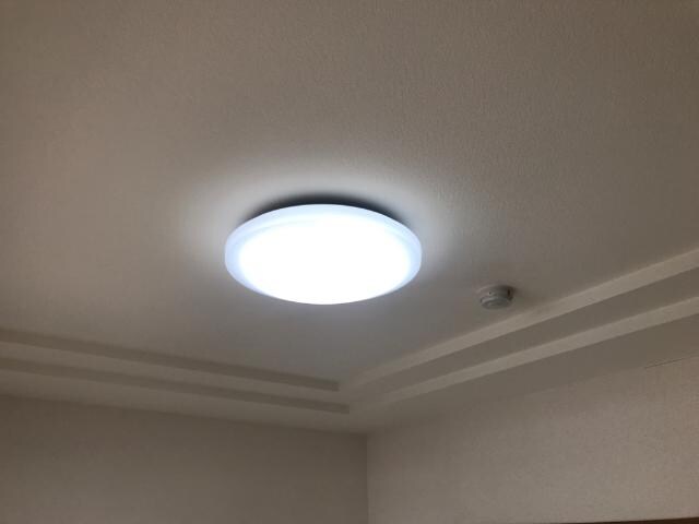 物件内観写真26　(全室ＬＥＤ照明)