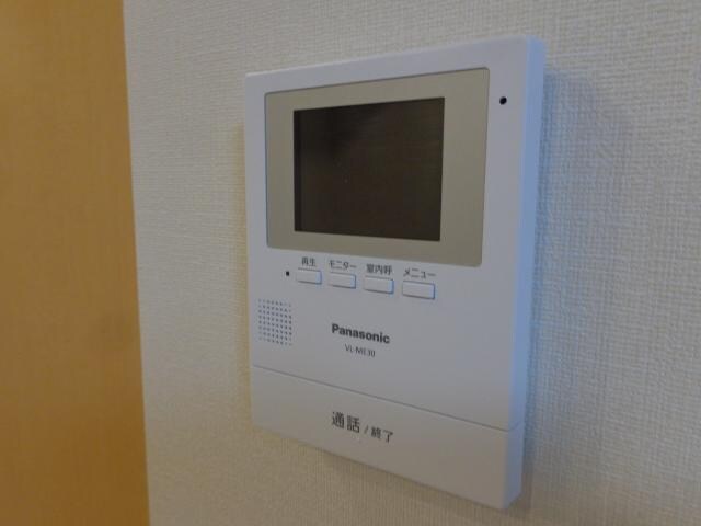 物件内観写真15　(カメラインターホン)