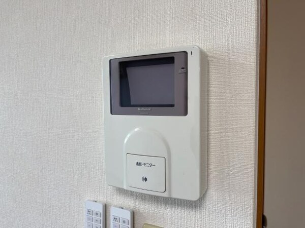 内装他(カメラ付インターホン)