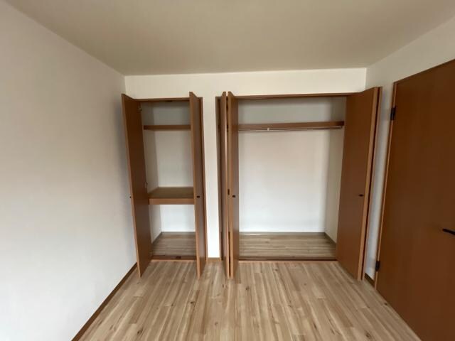 物件内観写真6　(北洋室収納)